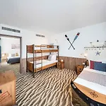 Aquapalace Prague 4*