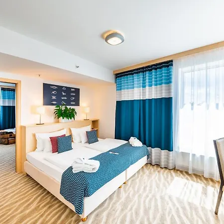 Aquapalace Prague מלון