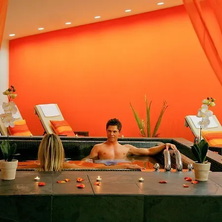 Hotel Aquapalace Prague 4*