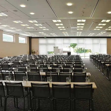 Aquapalace Prague מלון צ'סטליצה