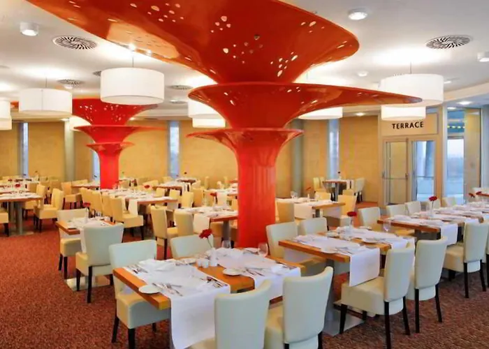 Aquapalace Prague Szálloda 4*